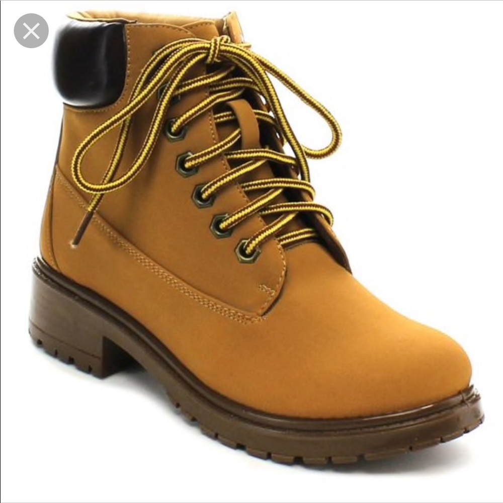NWOT BAMBOO tan lace up light Weight boots SZ 10 - Picture 2 of 6